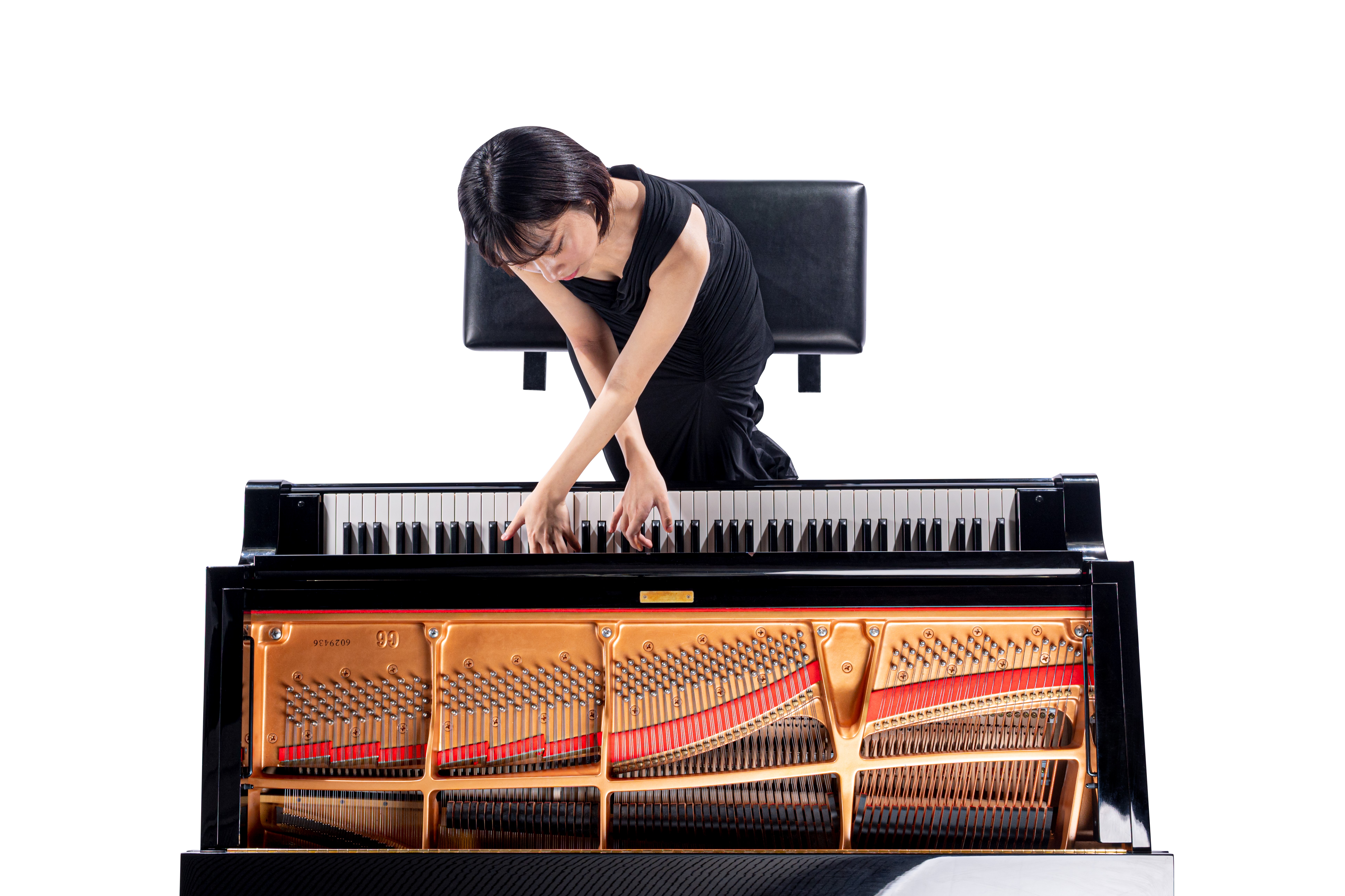 Фортепиано в Китае. В конкурсе пианистов принимают участие 63 человека